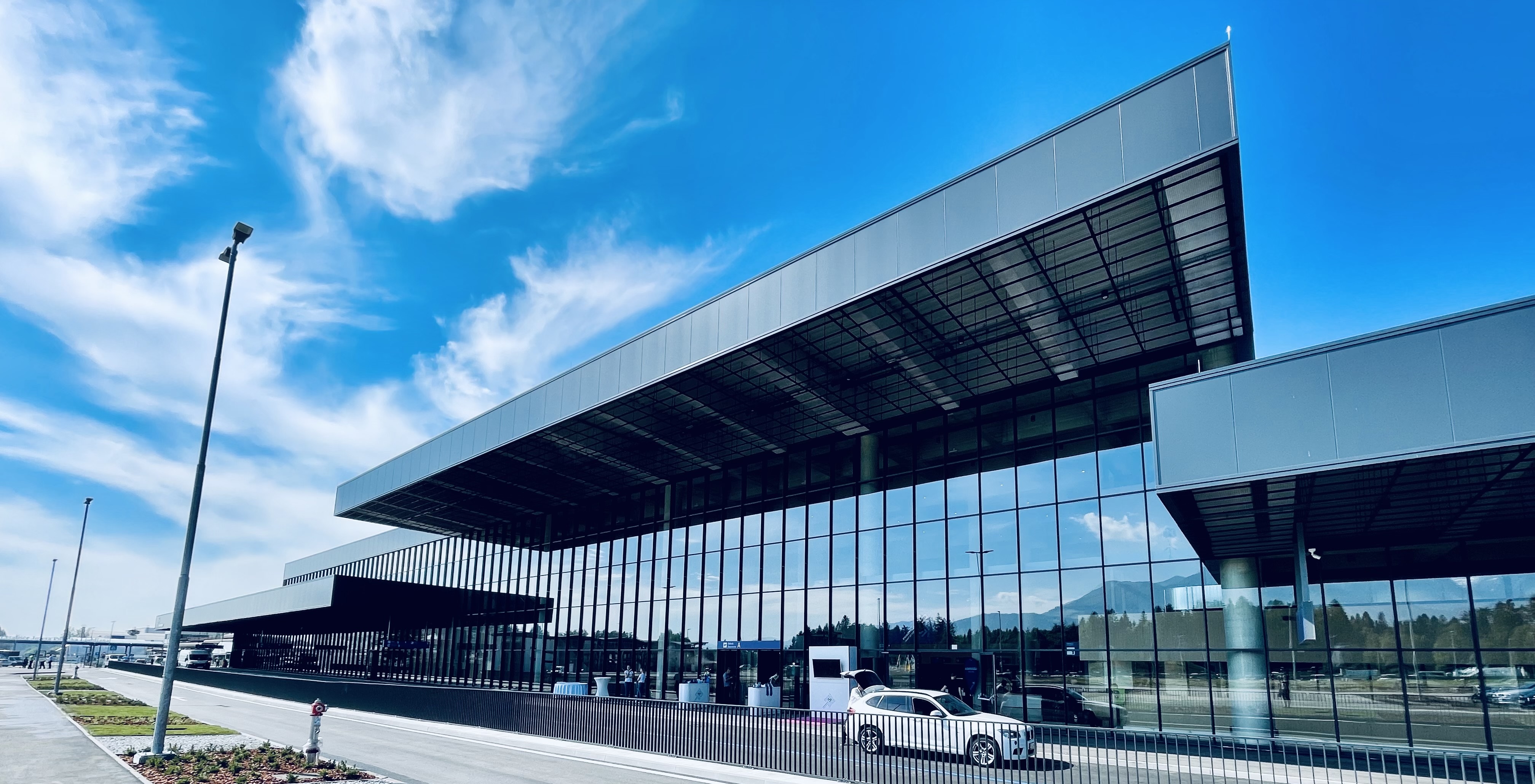 Cargo Center Park Ljubljana Airport Project No 16.10.20 www.fraport.com