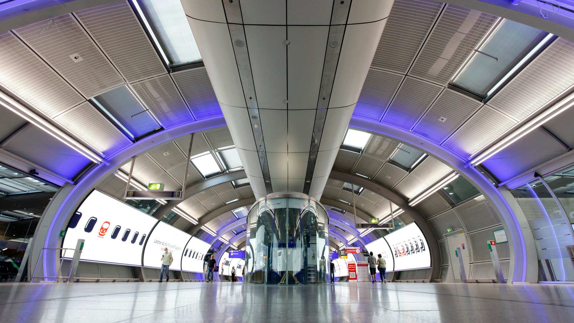 Intermodaler Hub Flughafen Frankfurt Neues Ambiente im Übergang zum