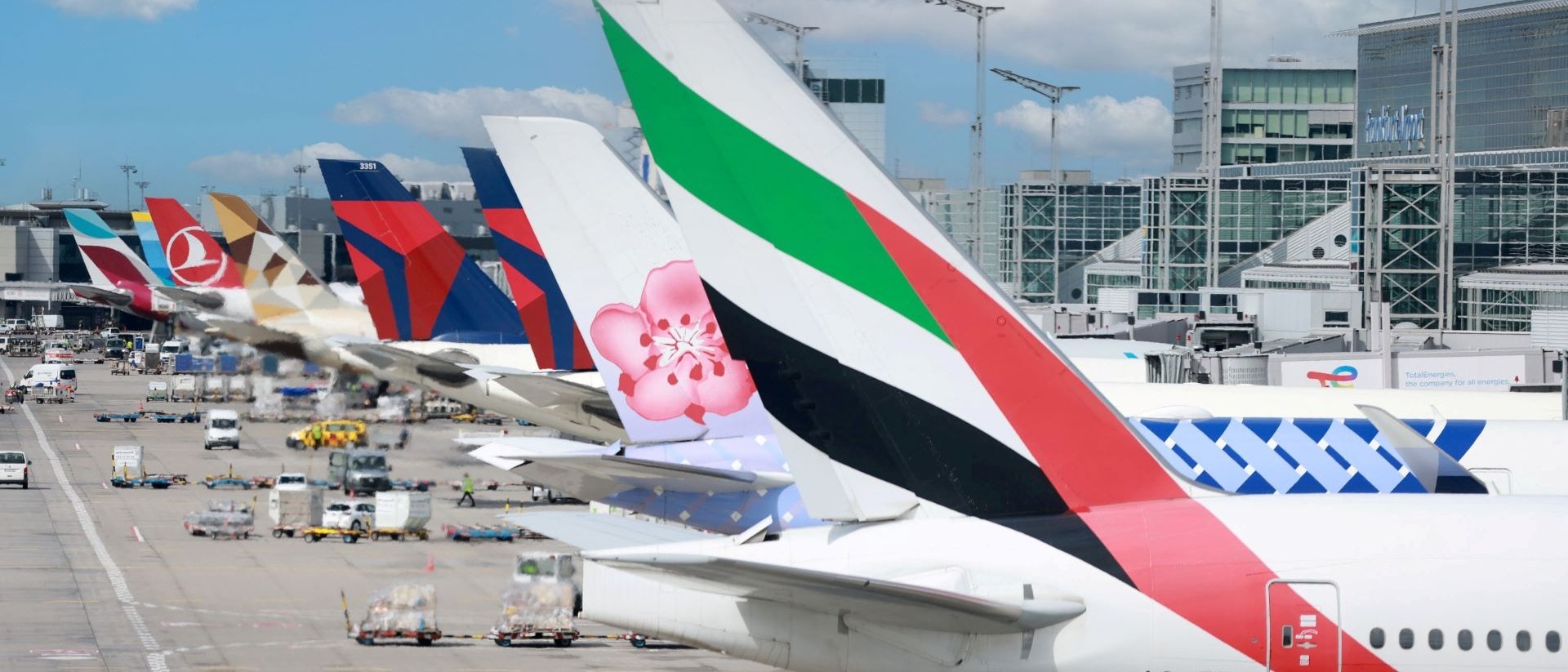 EcoTow: Fraport erhlt hessische Frdermittel fr E-Flugzeugschlepper